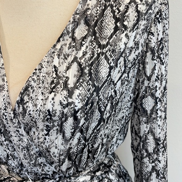 DO+BE SNAKE RUFFLE DRESS - NWT - Picture 8 of 10